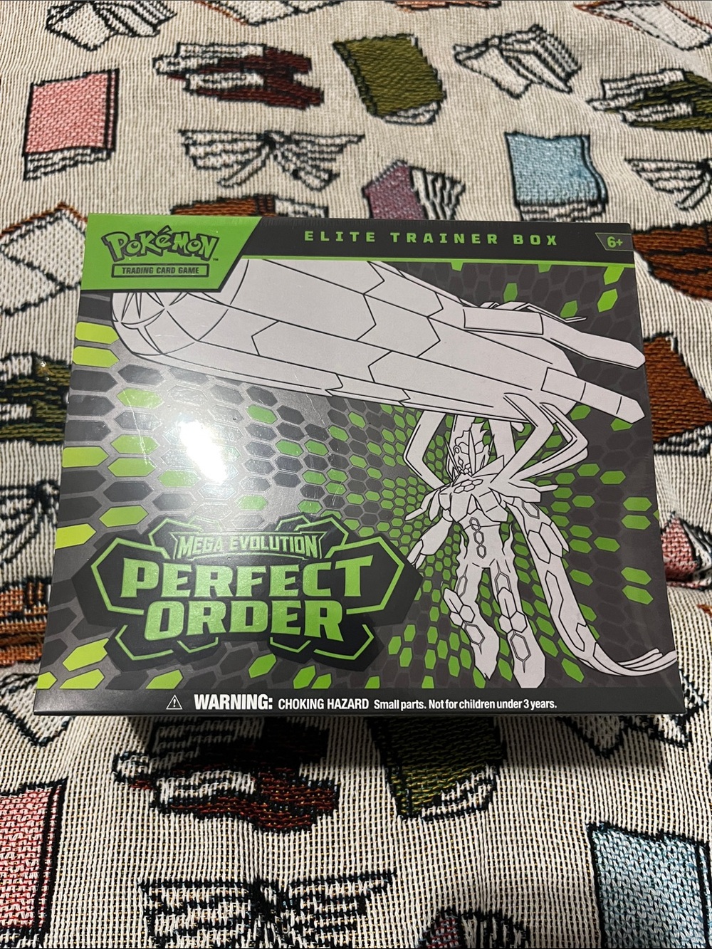 Pokemon Perfect Order Elite Trainer Box - Green & Black